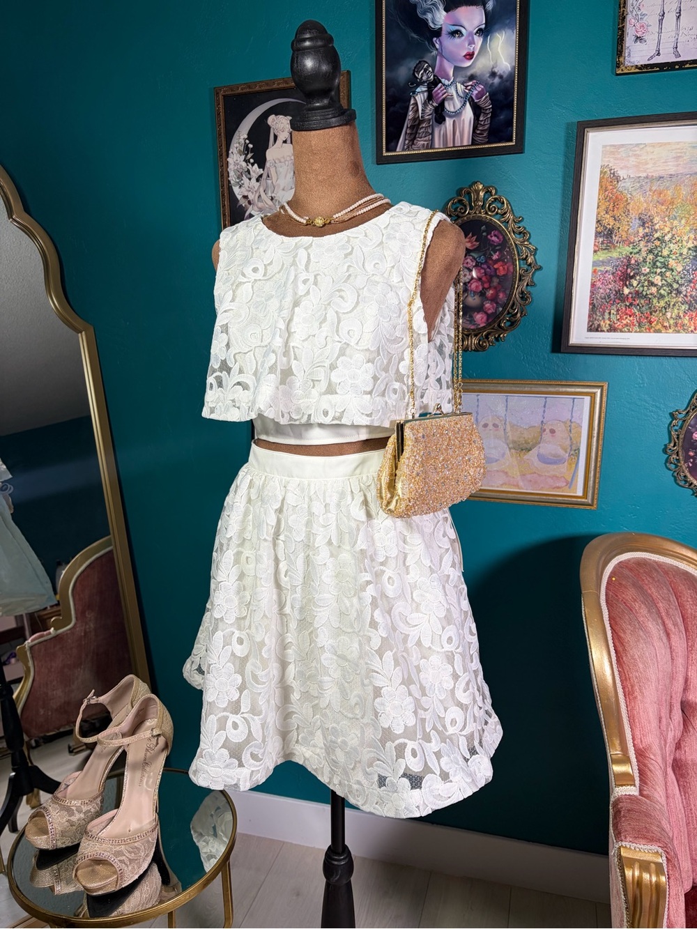 TOBI White Embroidered Lace Two Piece Set Top Small / Skirt Medium NWT
